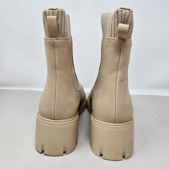 ZBY Ankle Boots Womens Sz 8 Beige Faux Suede Sock Pull On Chunky Sole Winter - Picture 4 of 9